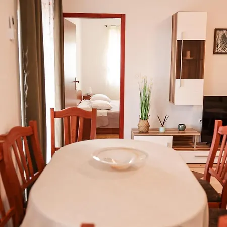Apartment With A Parking Space Bibinje, Zadar - 18056