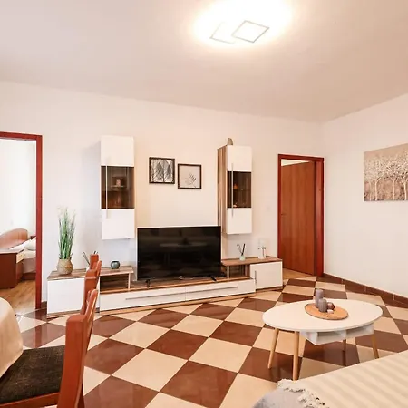 Apartmán With Parking Space Bibinje, Zadar - 18056 Bibinje